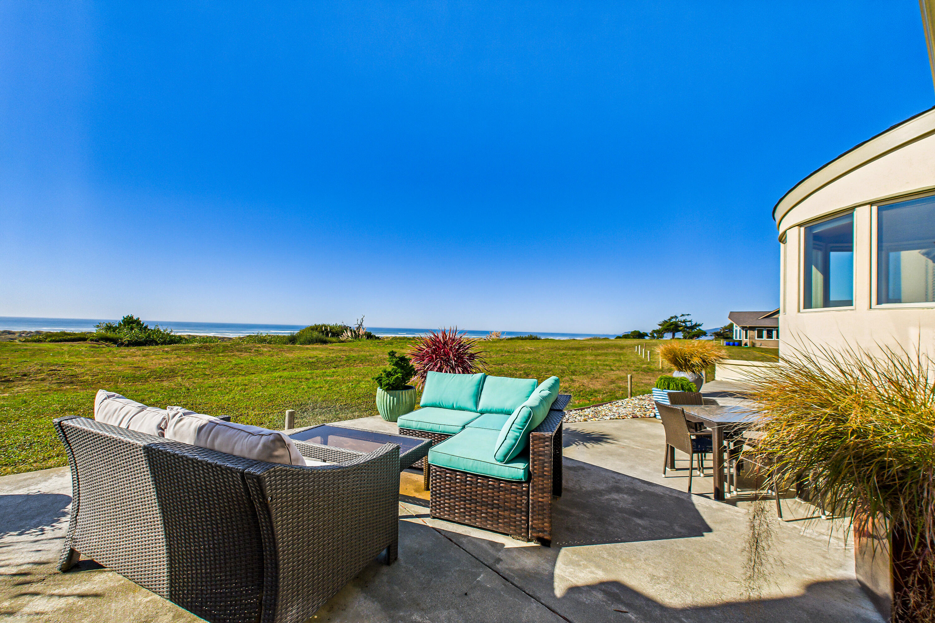 2822 Sandpointe Drive, McKinleyville