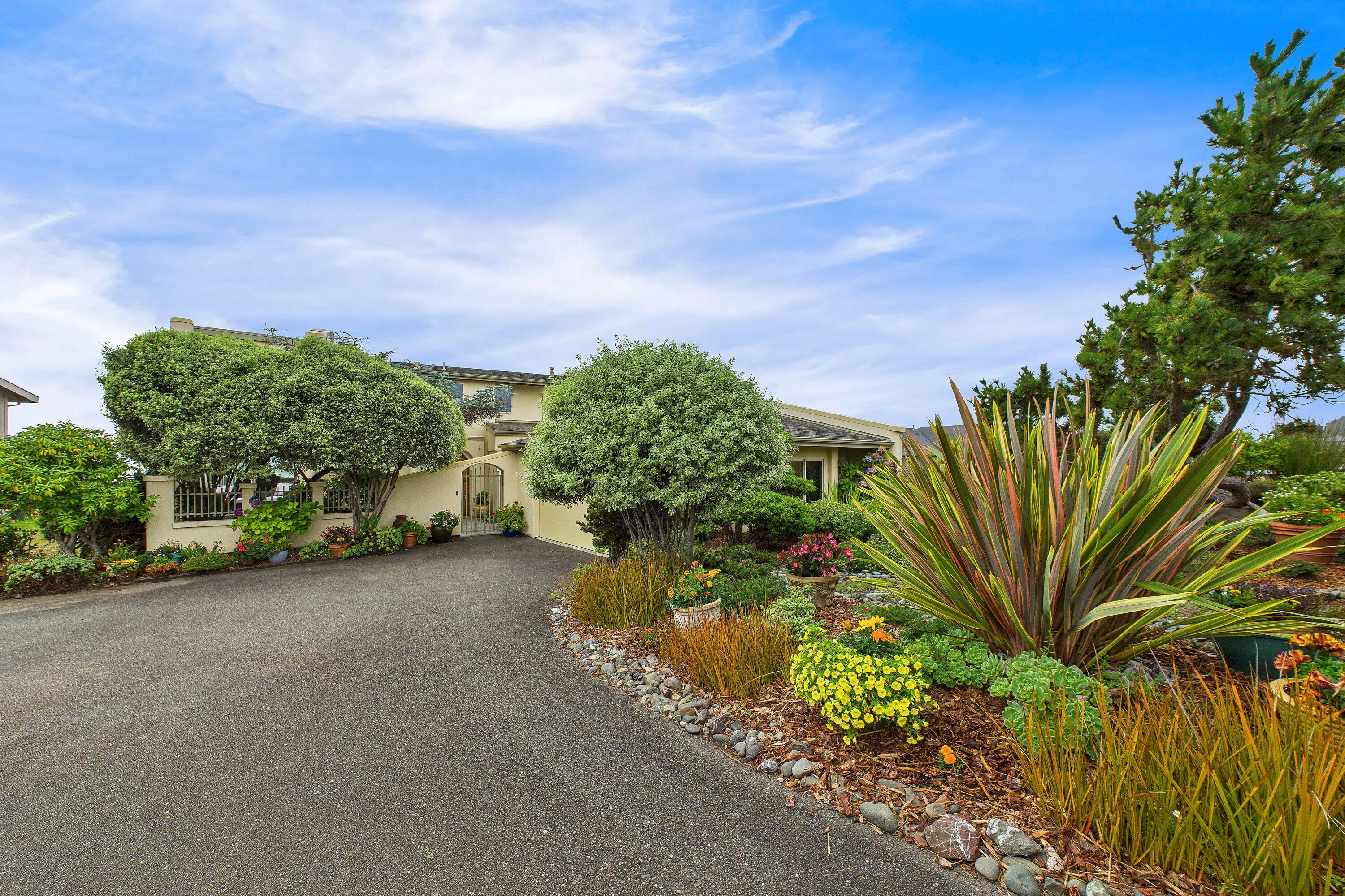 2822 Sandpointe Drive, McKinleyville