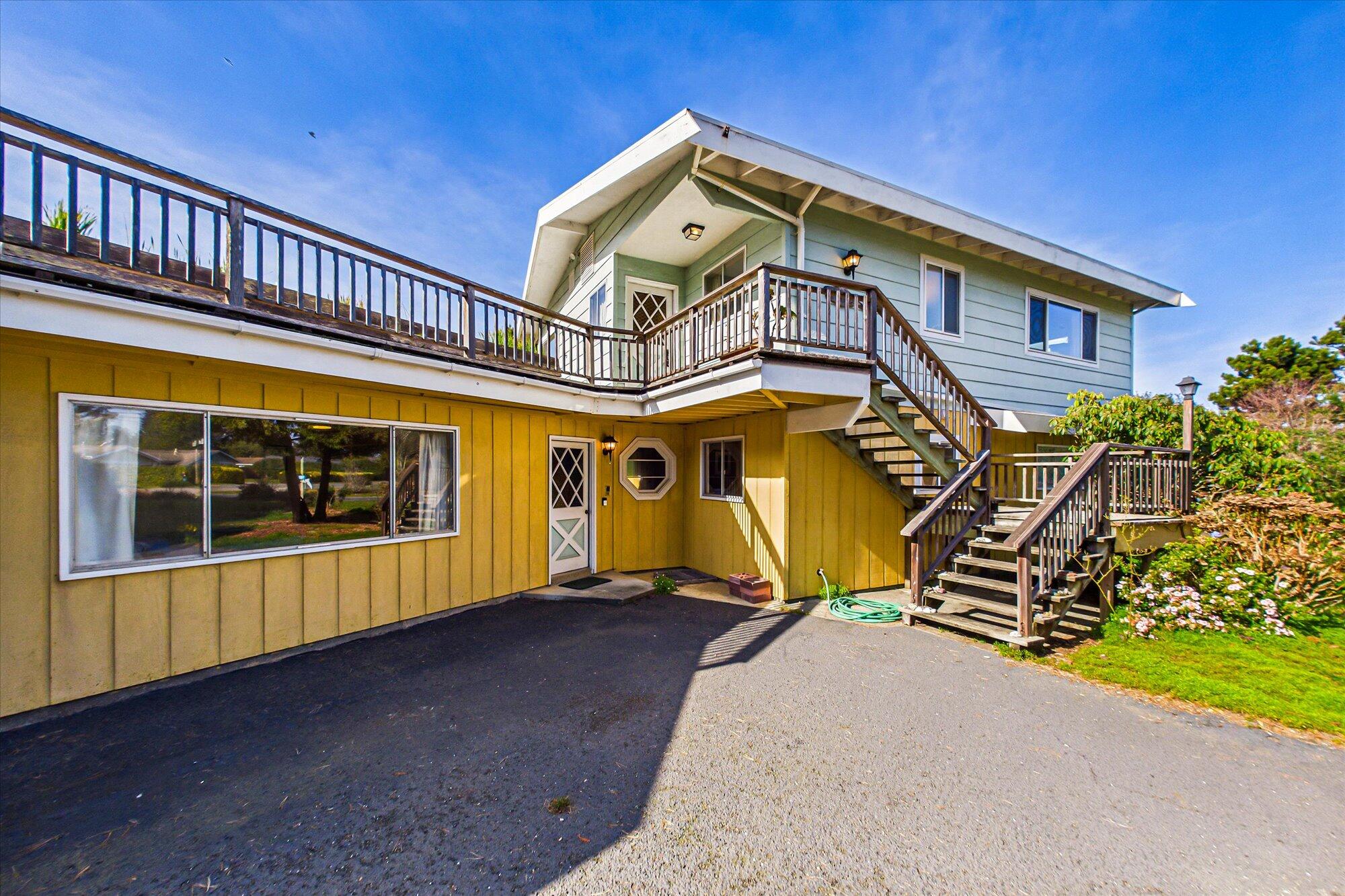 2670 Kelly Avenue, McKinleyville