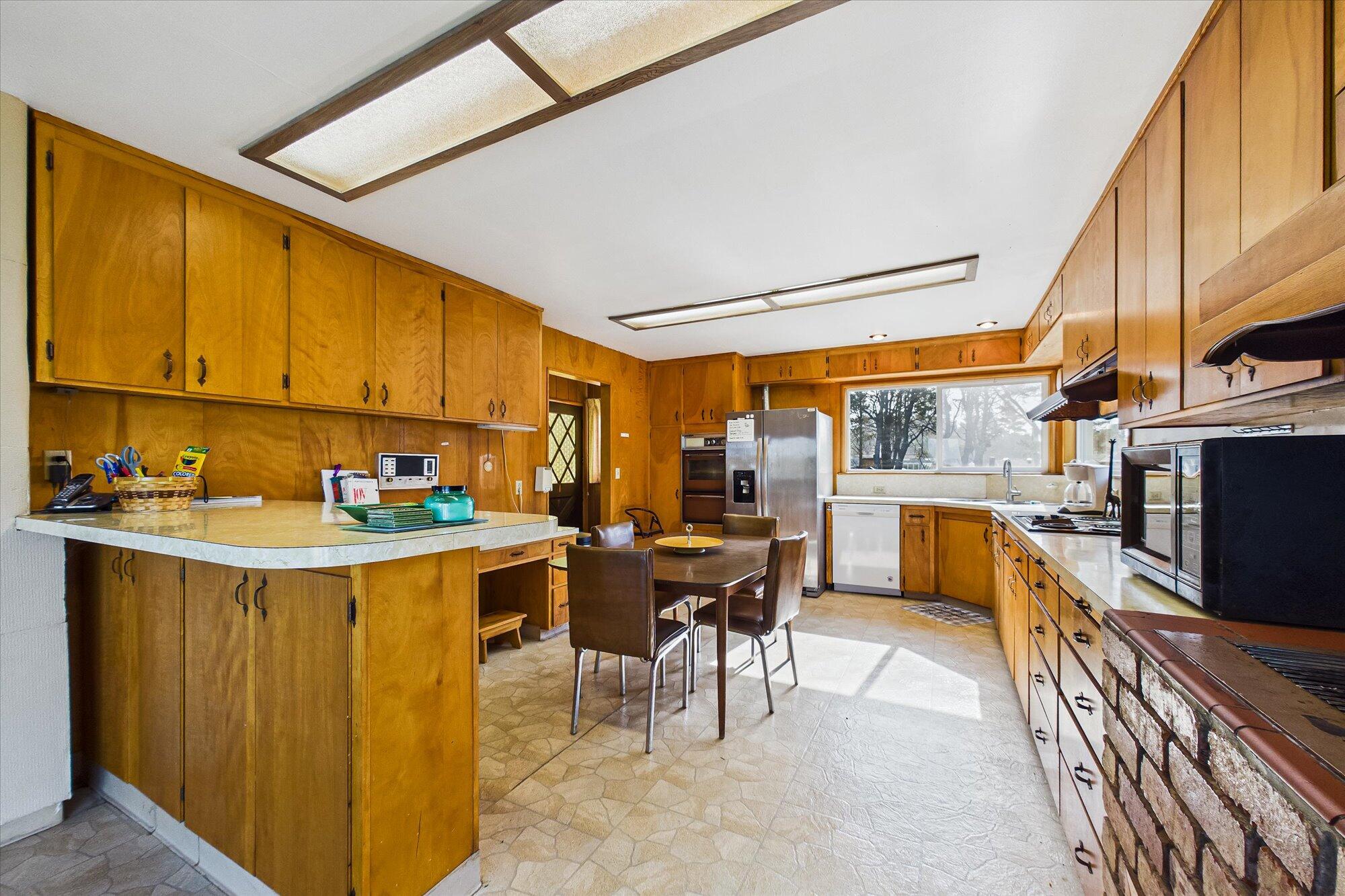 2670 Kelly Avenue, McKinleyville