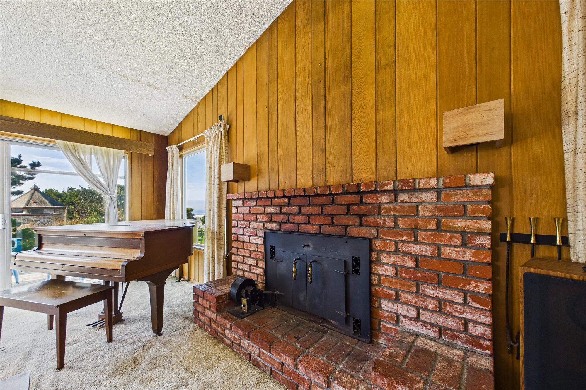 2670 Kelly Avenue, McKinleyville