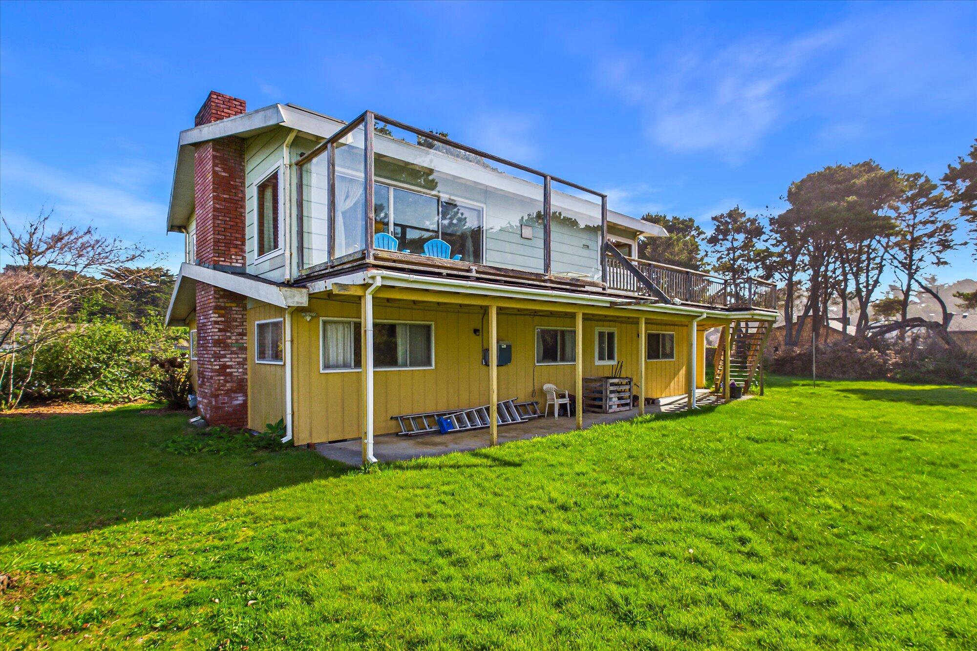 2670 Kelly Avenue, McKinleyville