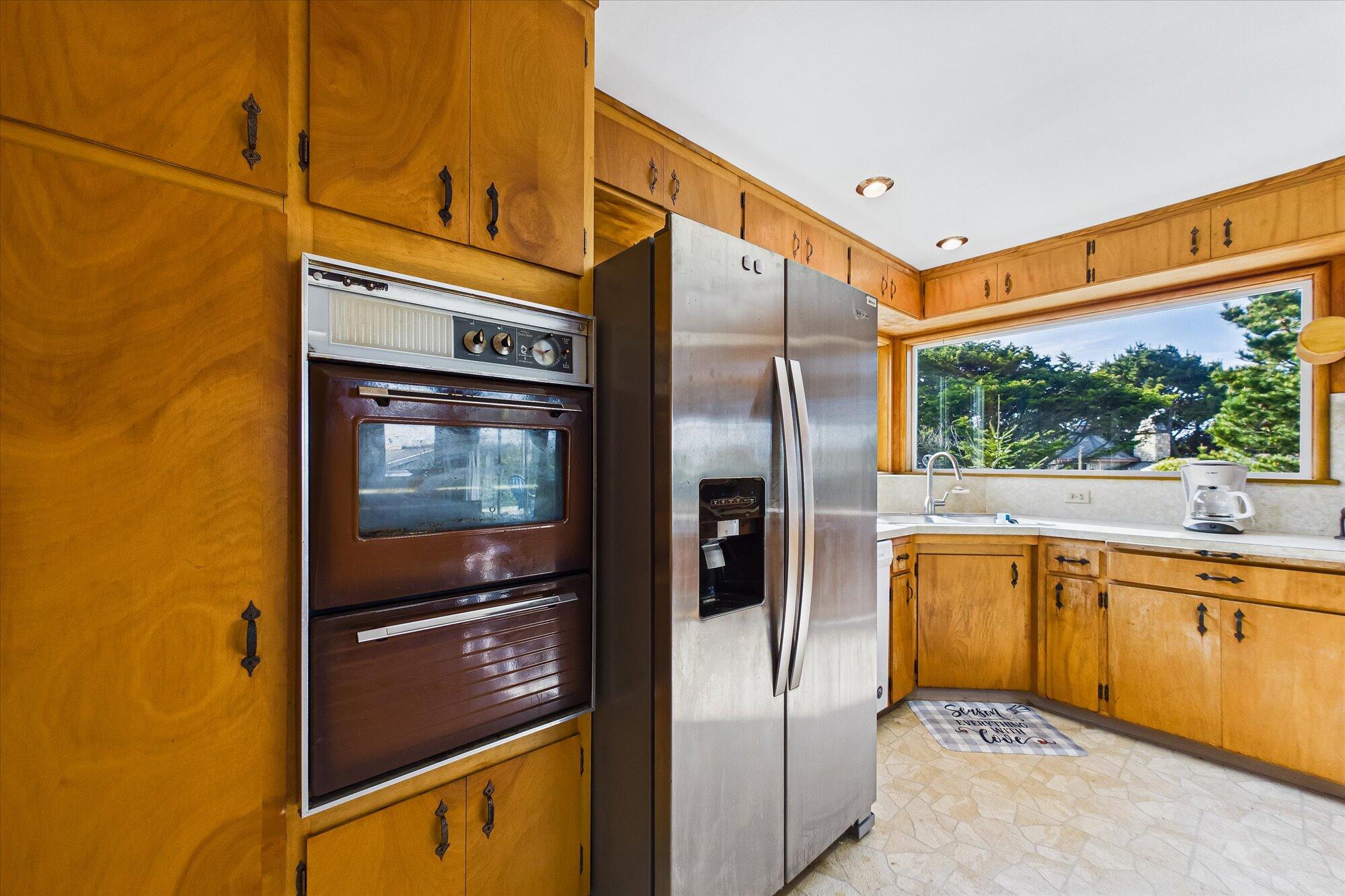 2670 Kelly Avenue, McKinleyville