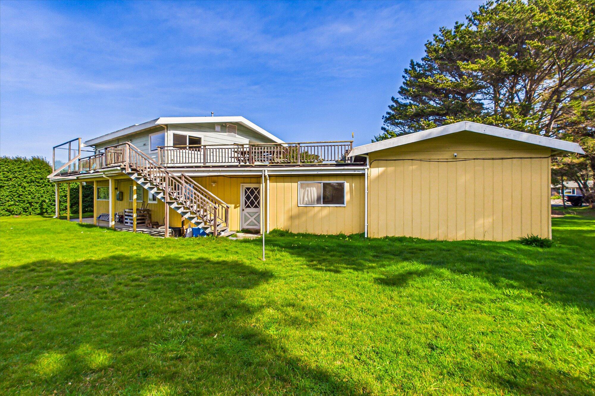 2670 Kelly Avenue, McKinleyville