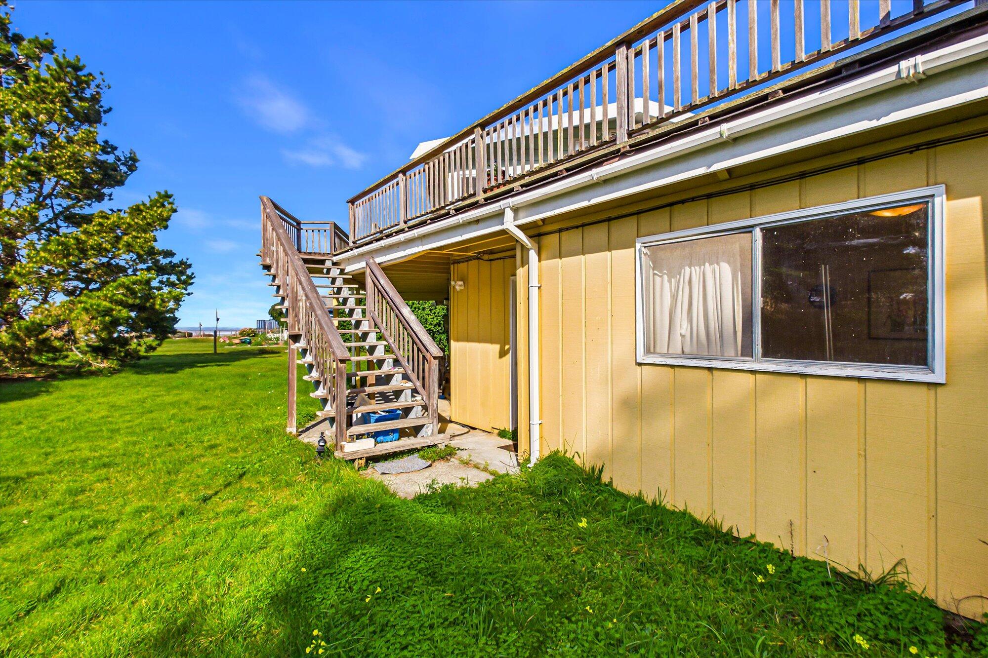 2670 Kelly Avenue, McKinleyville