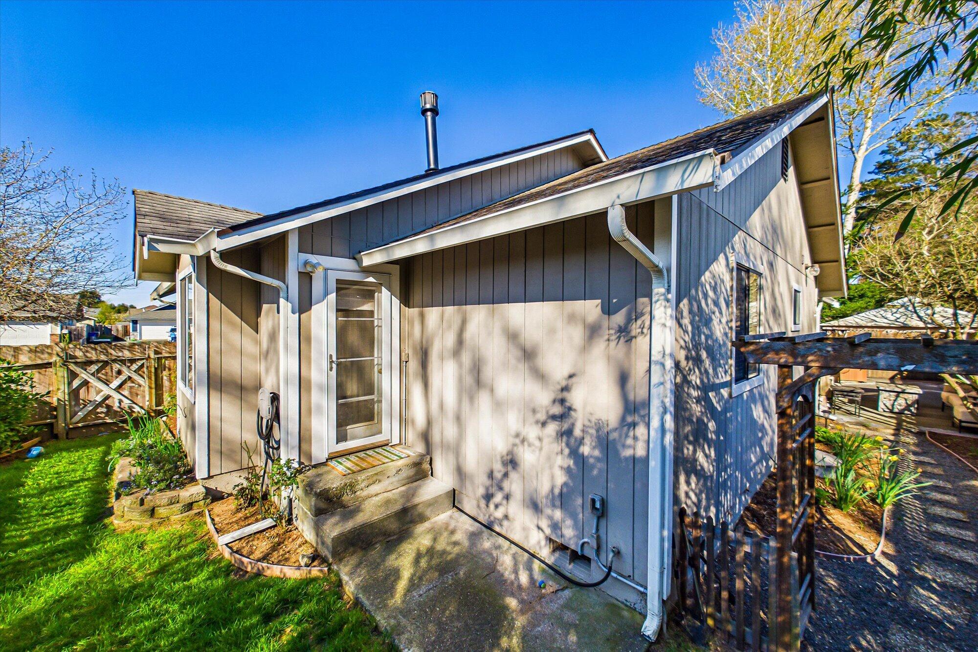 1760 Sitka Court, McKinleyville
