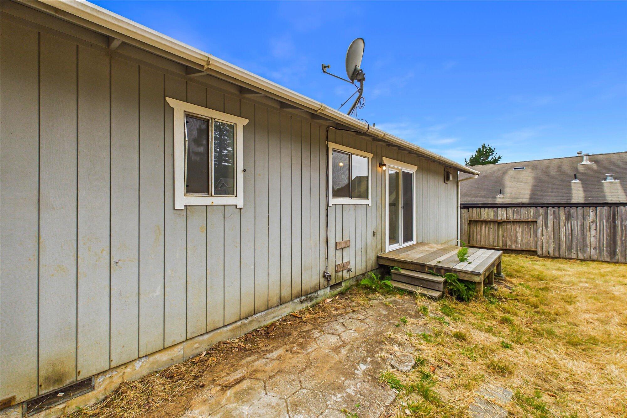 2423 Travis Court, McKinleyville