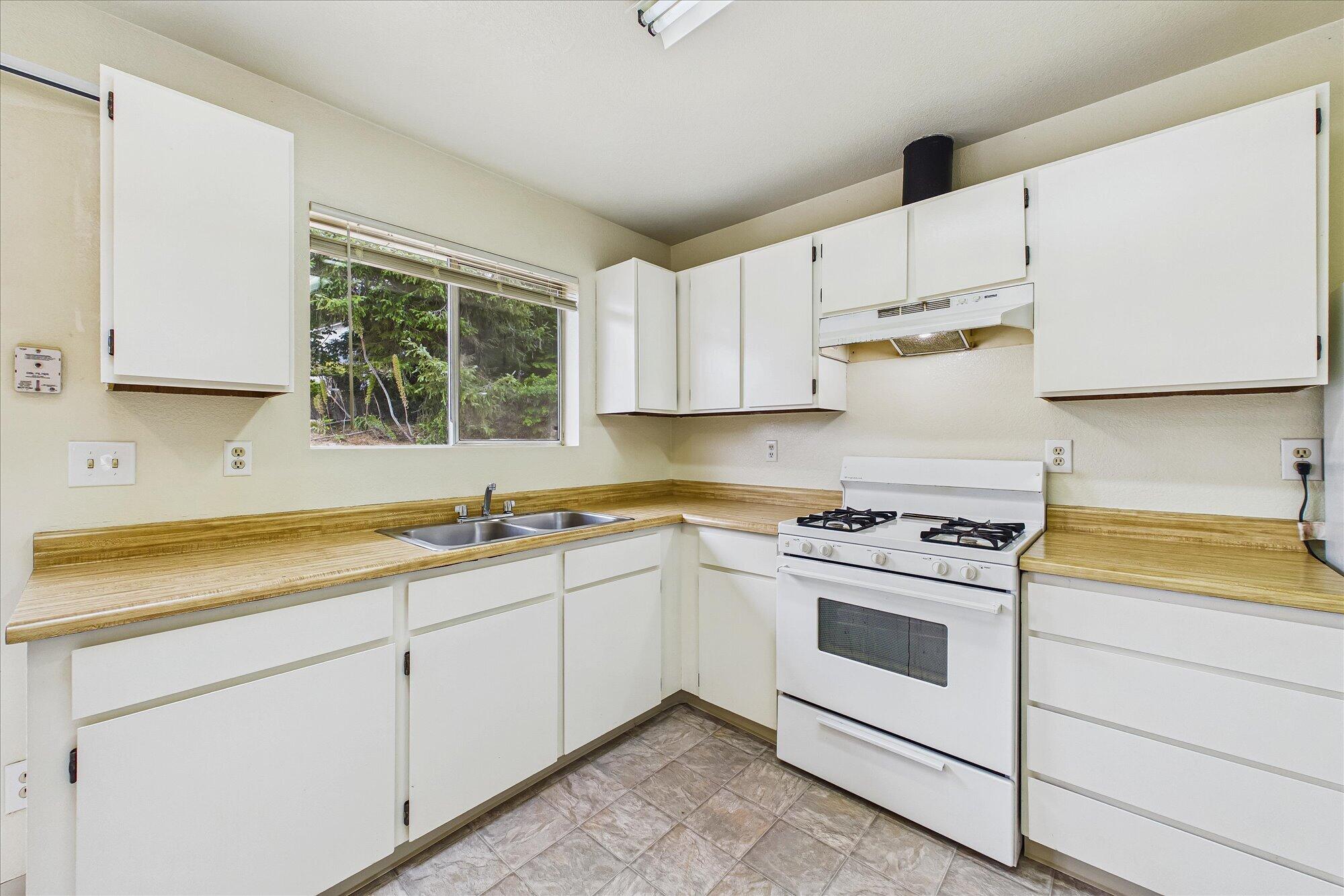 2423 Travis Court, McKinleyville