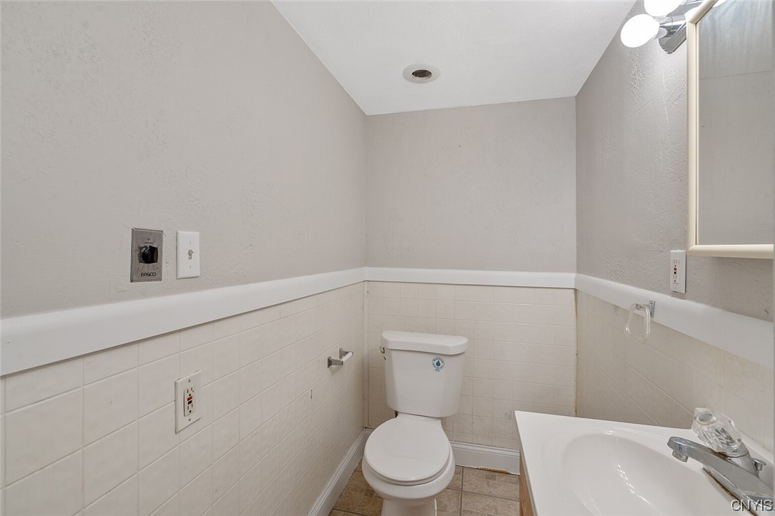 174 Fellows Avenue 76