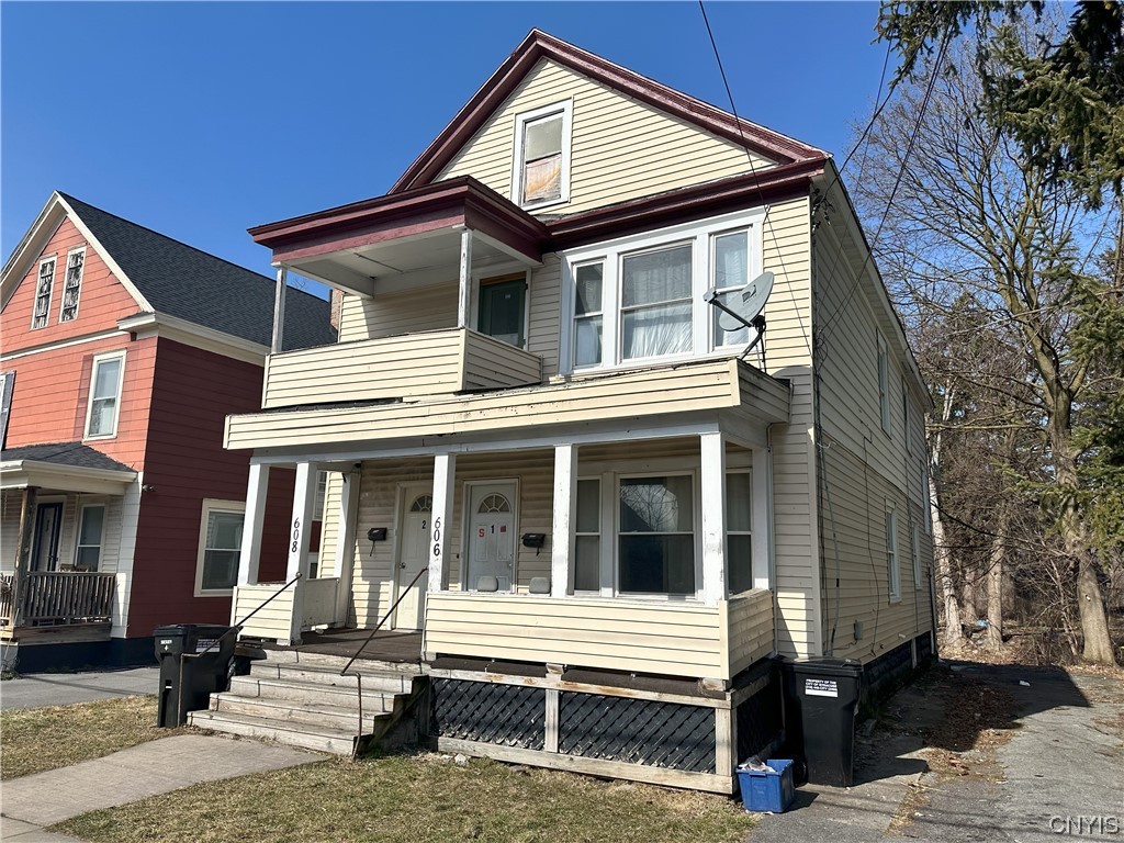 606 West Newell Street 8