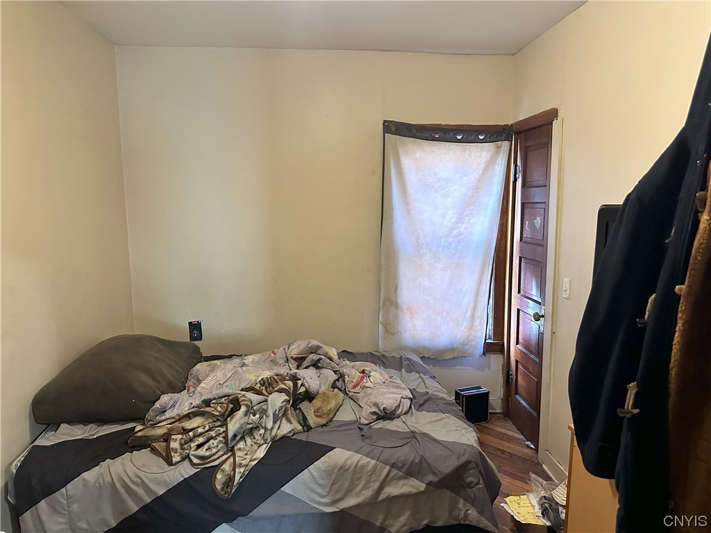 606 West Newell Street 8