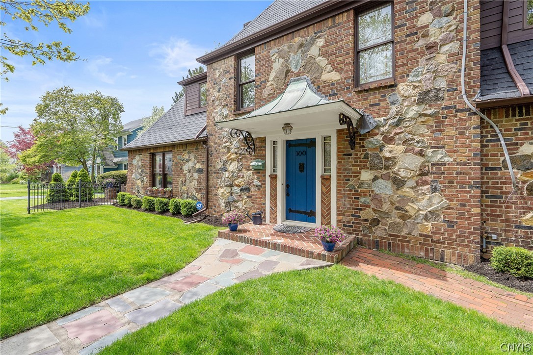 100 Dewittshire Road