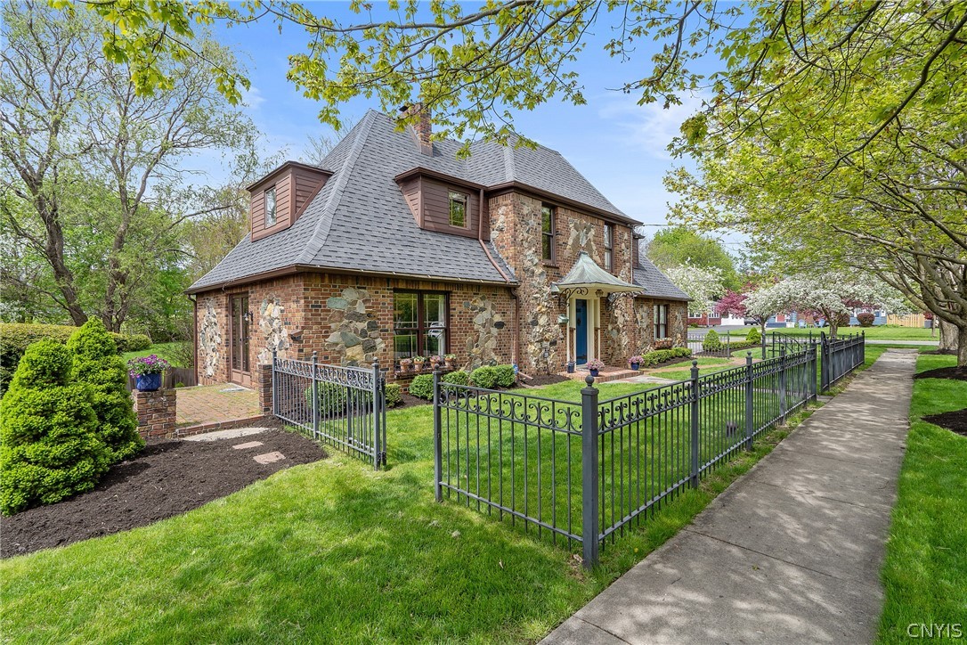 100 Dewittshire Road