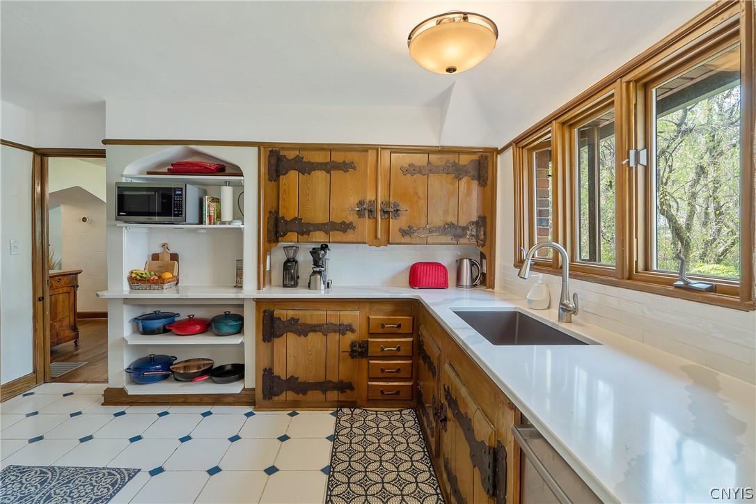 100 Dewittshire Road