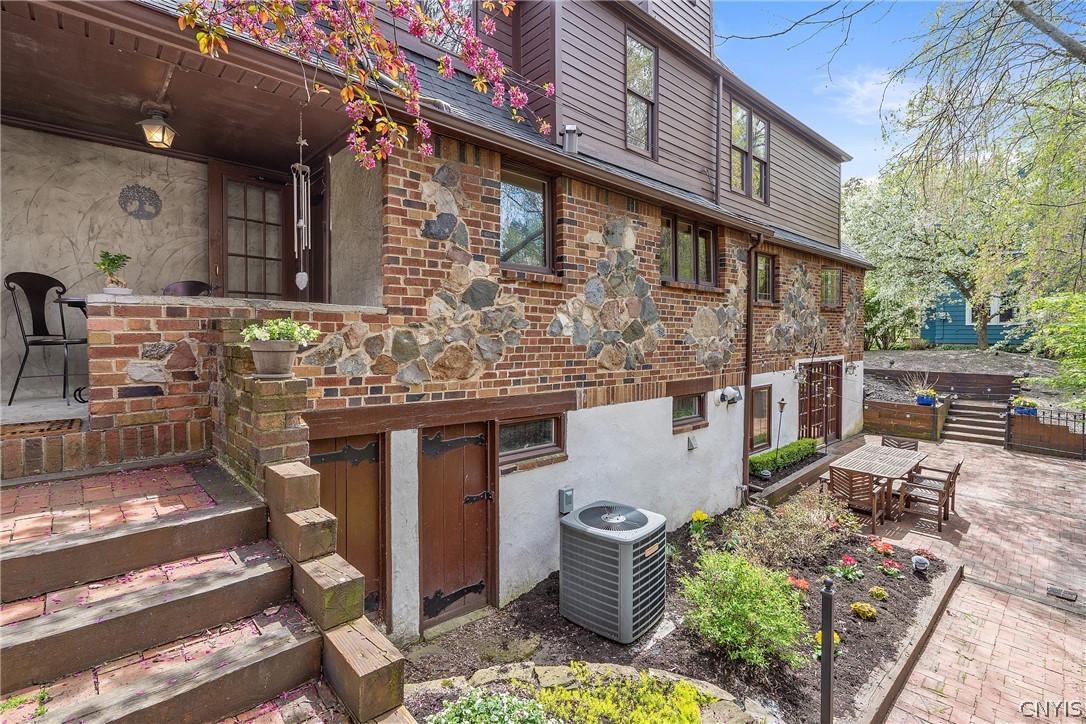 100 Dewittshire Road