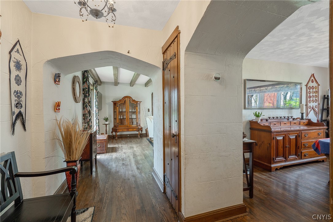 100 Dewittshire Road