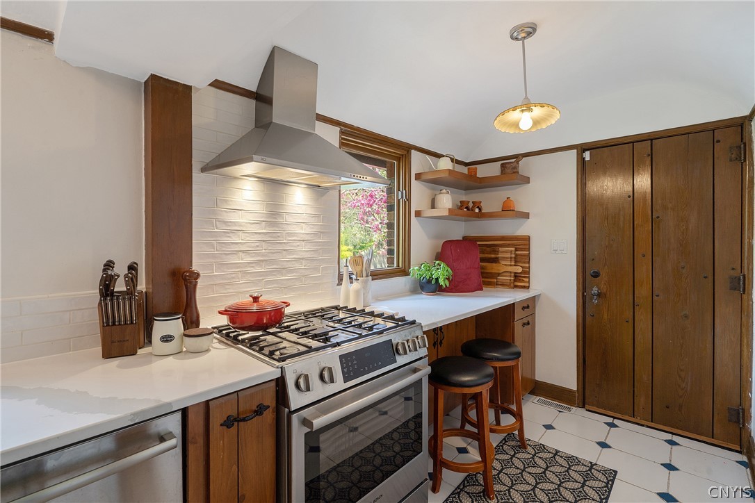 100 Dewittshire Road