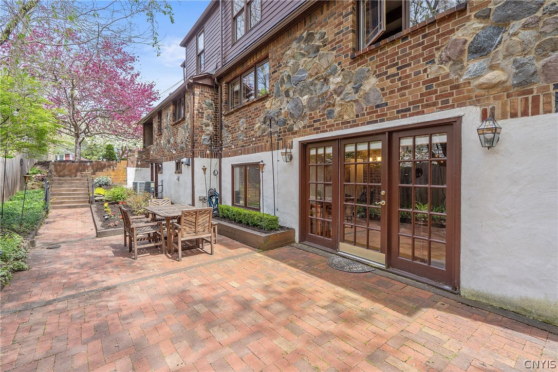 100 Dewittshire Road