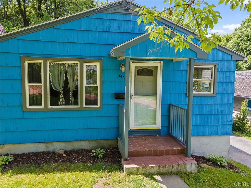 746 Westmoreland Avenue