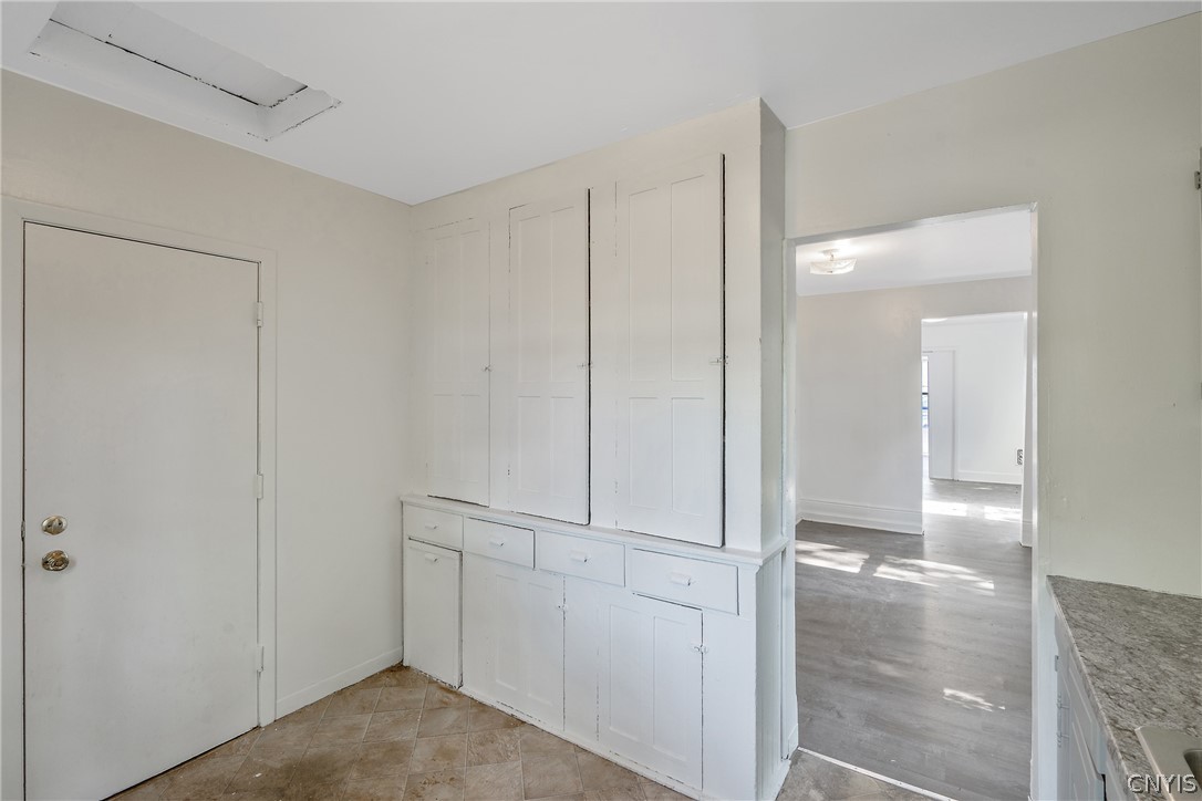 211-213-213 Elizabeth Street