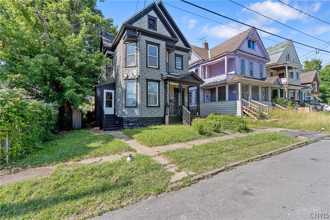 211-213-213 Elizabeth Street
