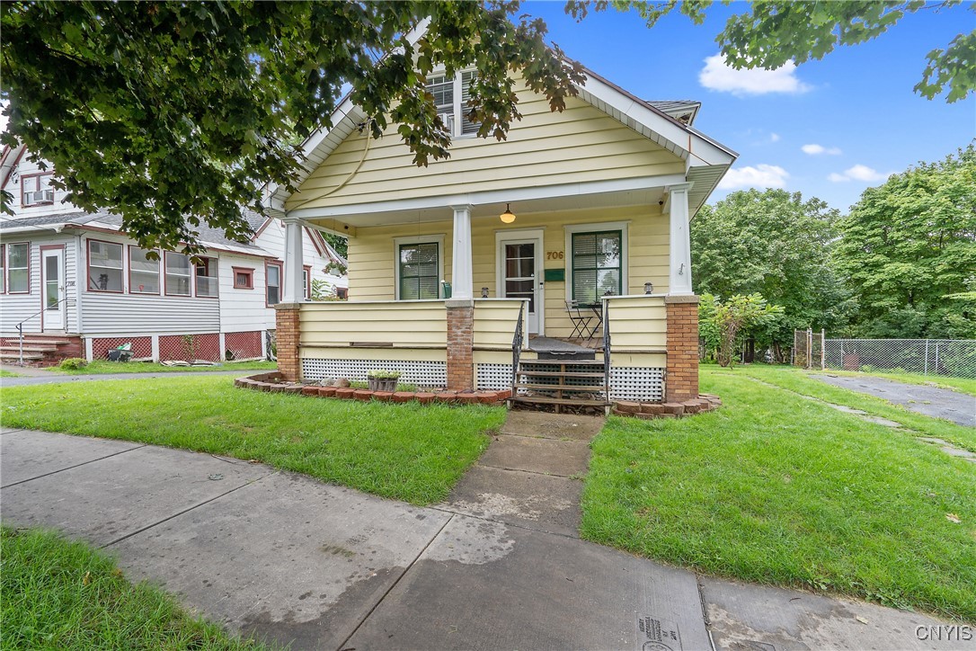 706 Stolp Avenue
