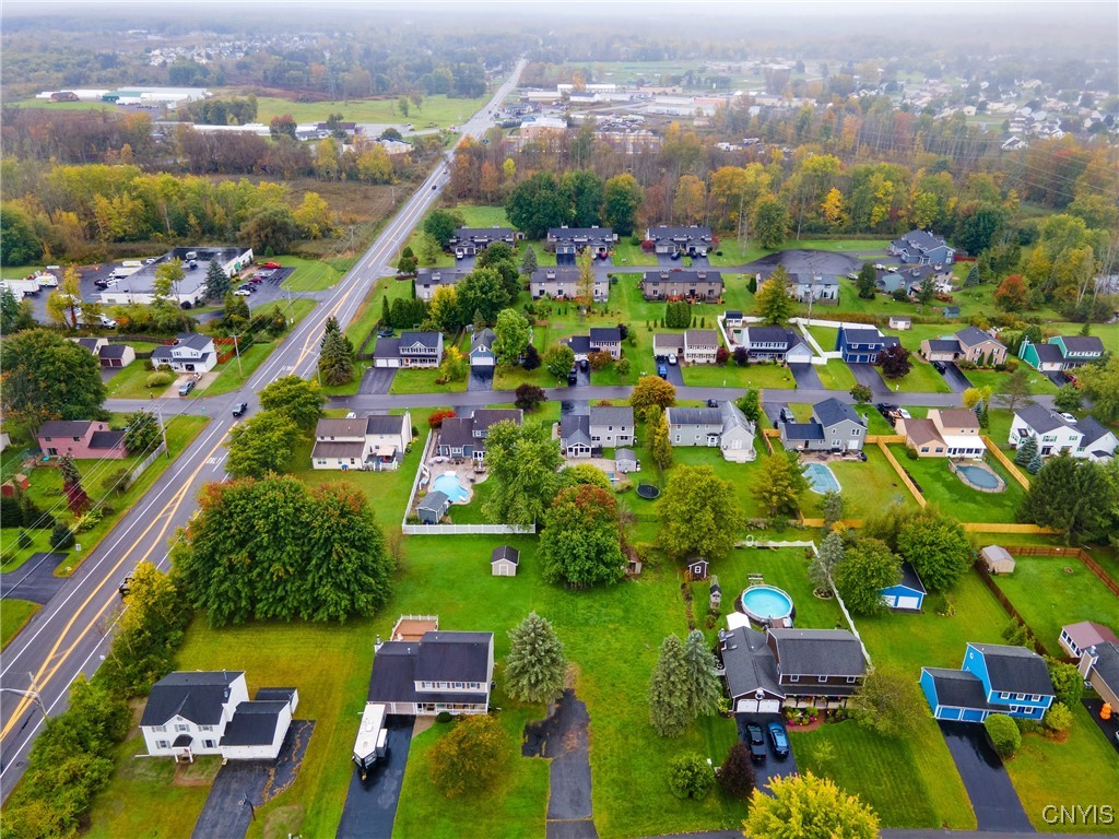 6208 Leslieanne Path