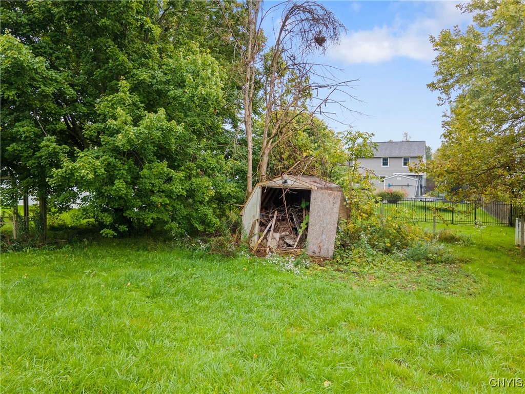 6208 Leslieanne Path