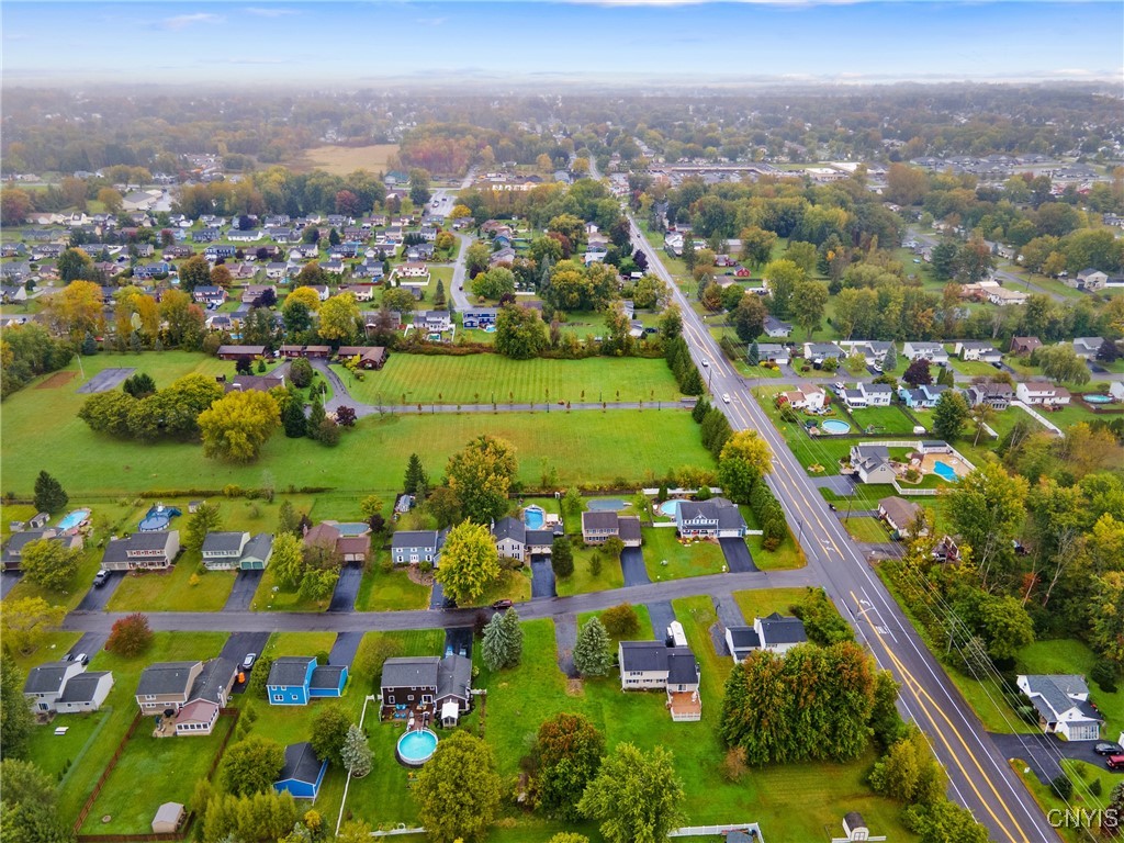 6208 Leslieanne Path