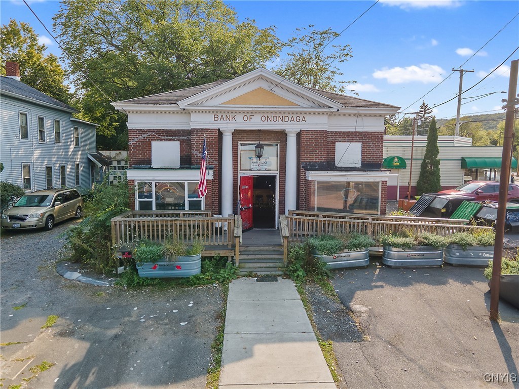 363 West Seneca Turnpike