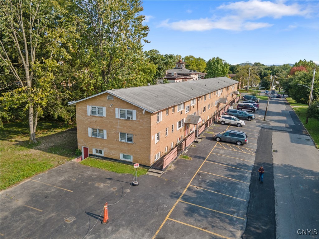 686 West Onondaga Street