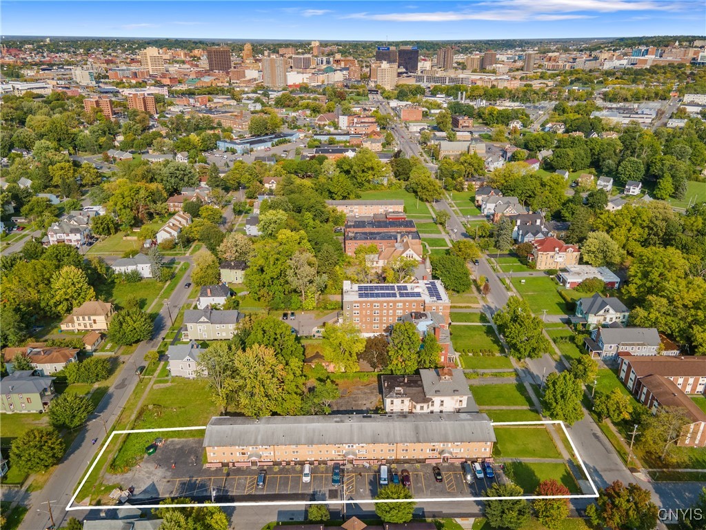 686 West Onondaga Street