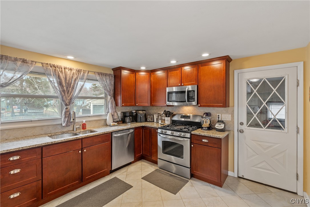 404 Wells Avenue East