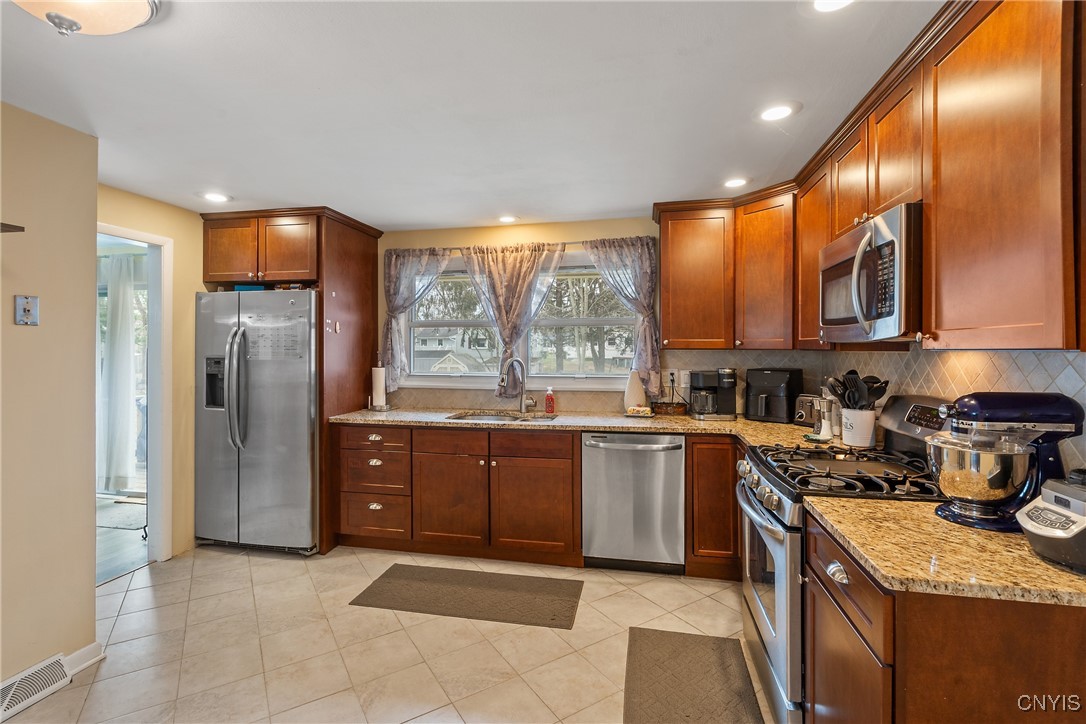 404 Wells Avenue East