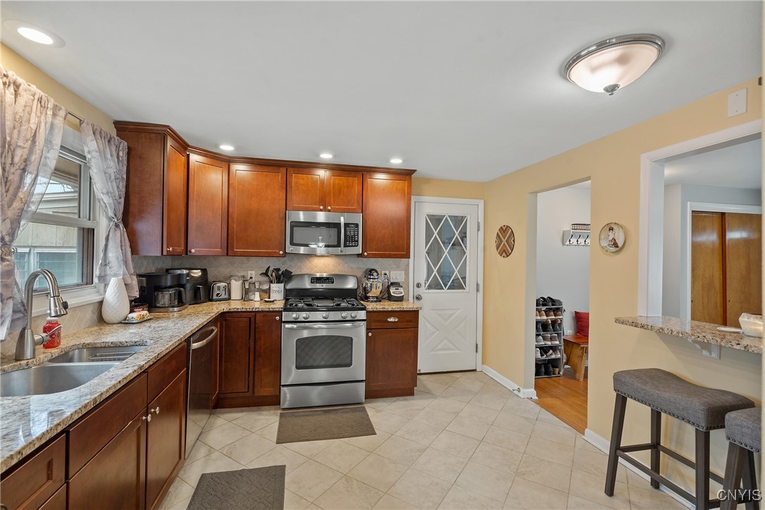 404 Wells Avenue East