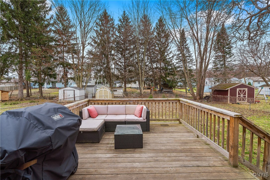 404 Wells Avenue East