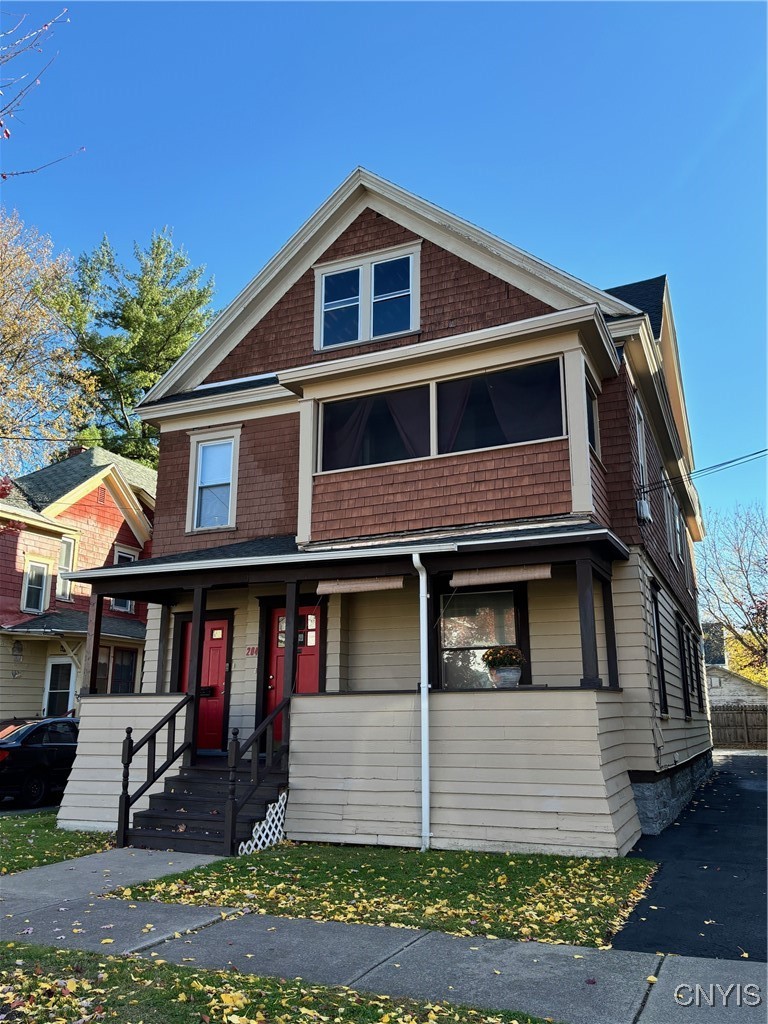 204 Helen Street