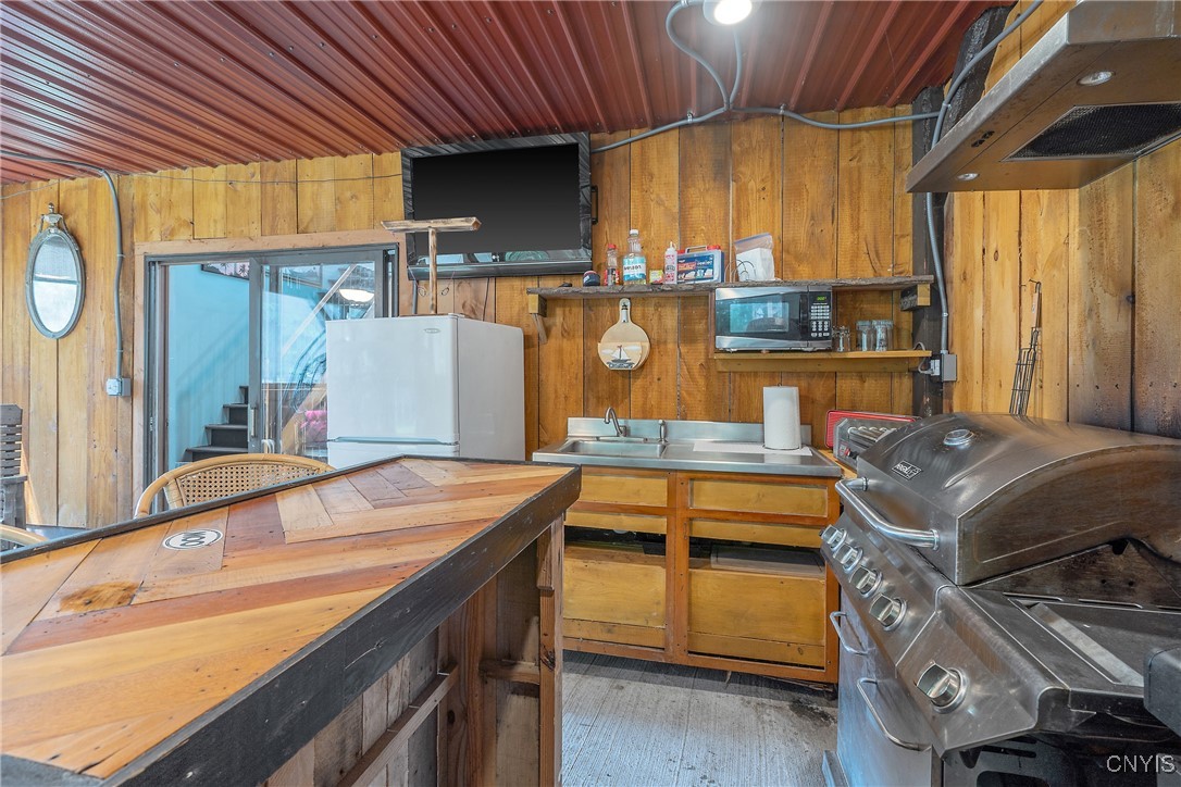 2012 Pleasant Avenue