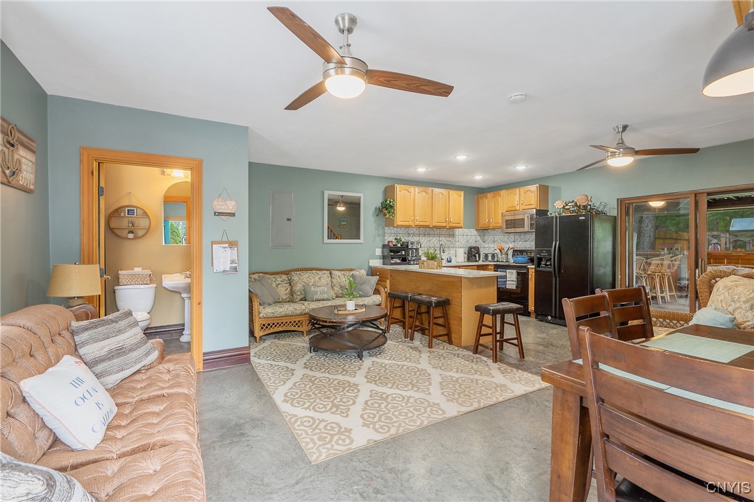 2012 Pleasant Avenue