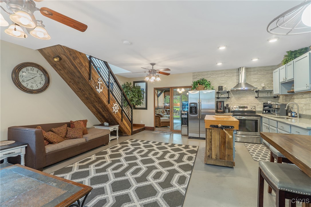 2012 Pleasant Avenue