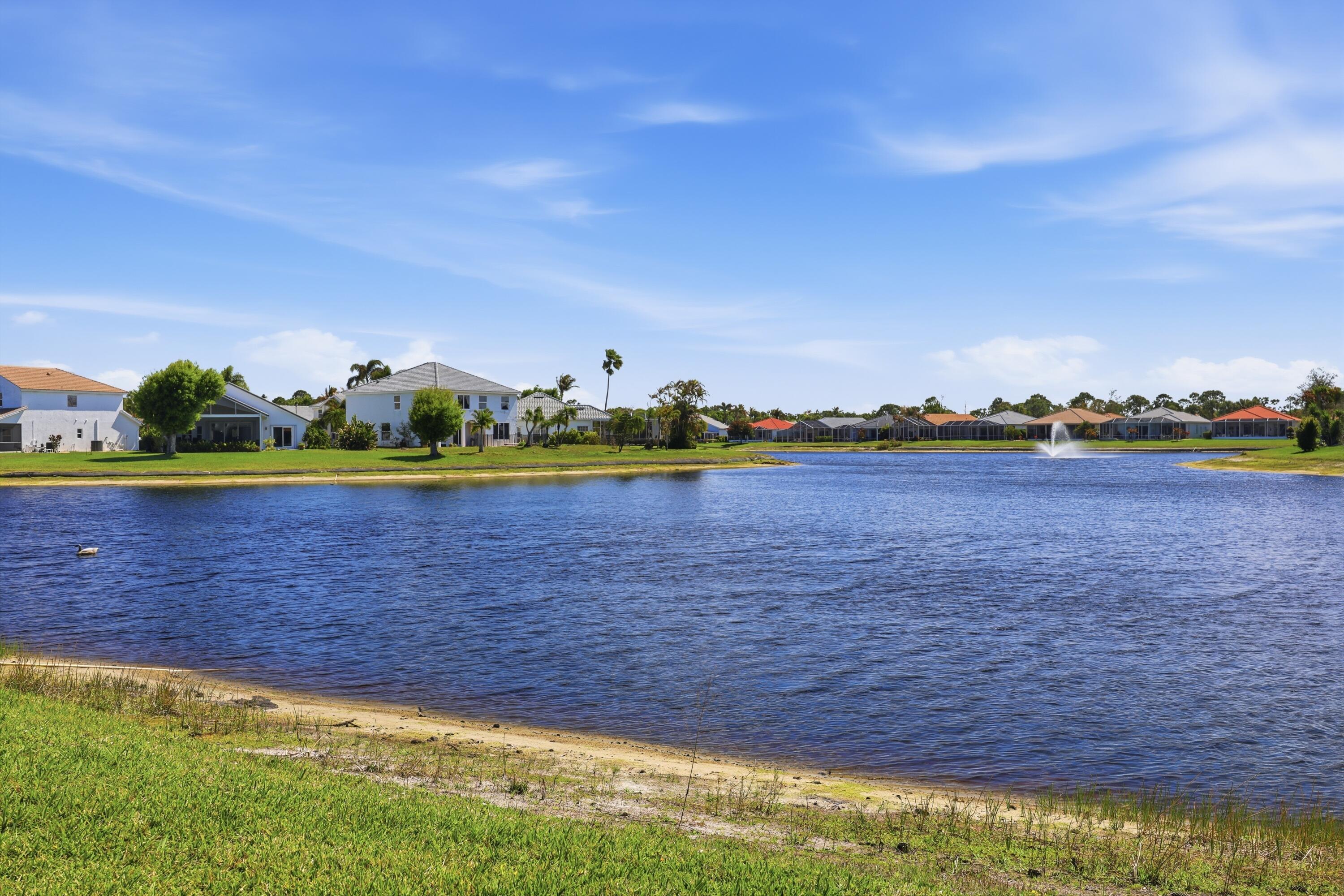 4956 SE Mariner Village Lane