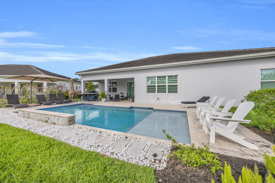 4973 SW Winchester Drive