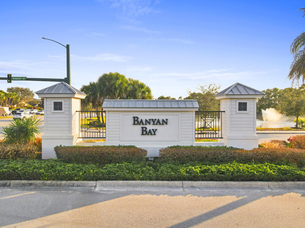 4973 SW Winchester Drive