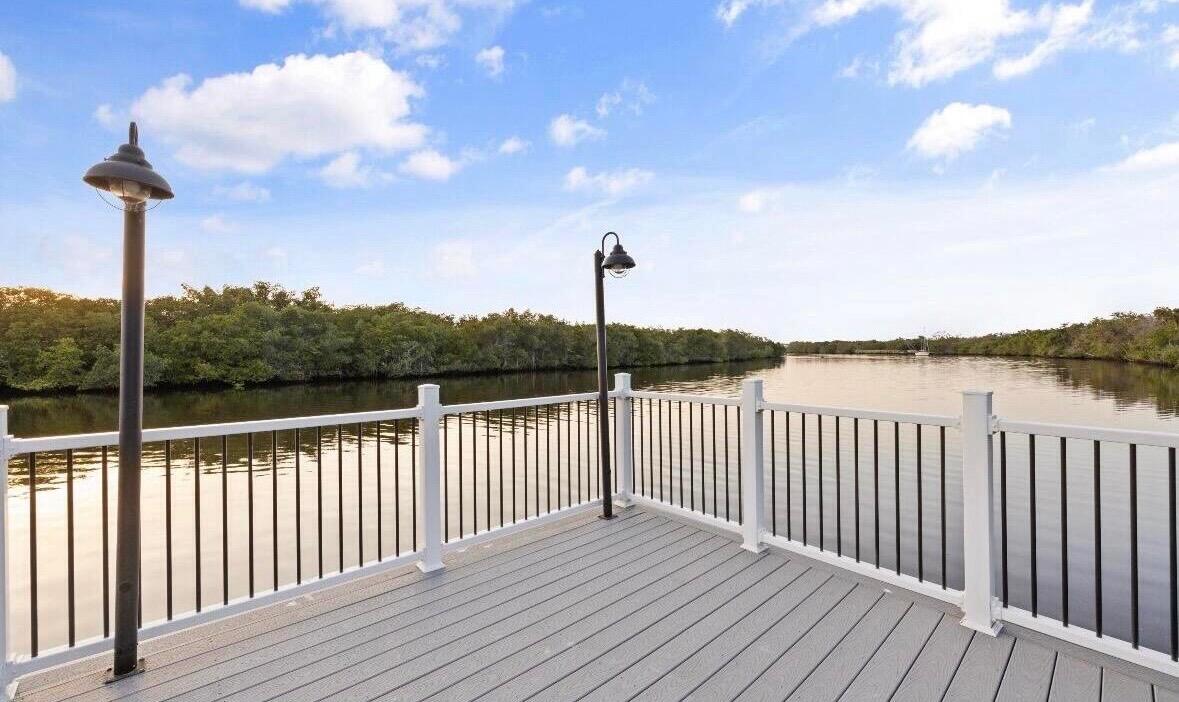 4973 SW Winchester Drive