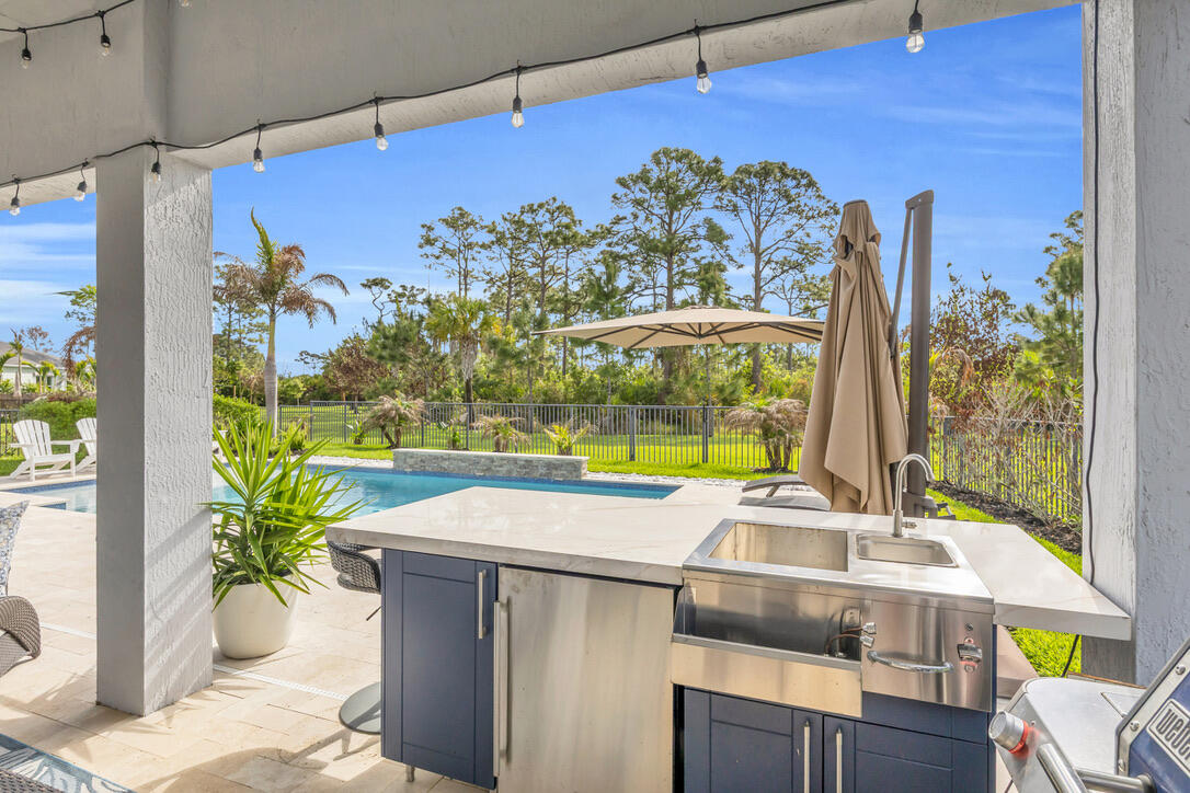 4973 SW Winchester Drive