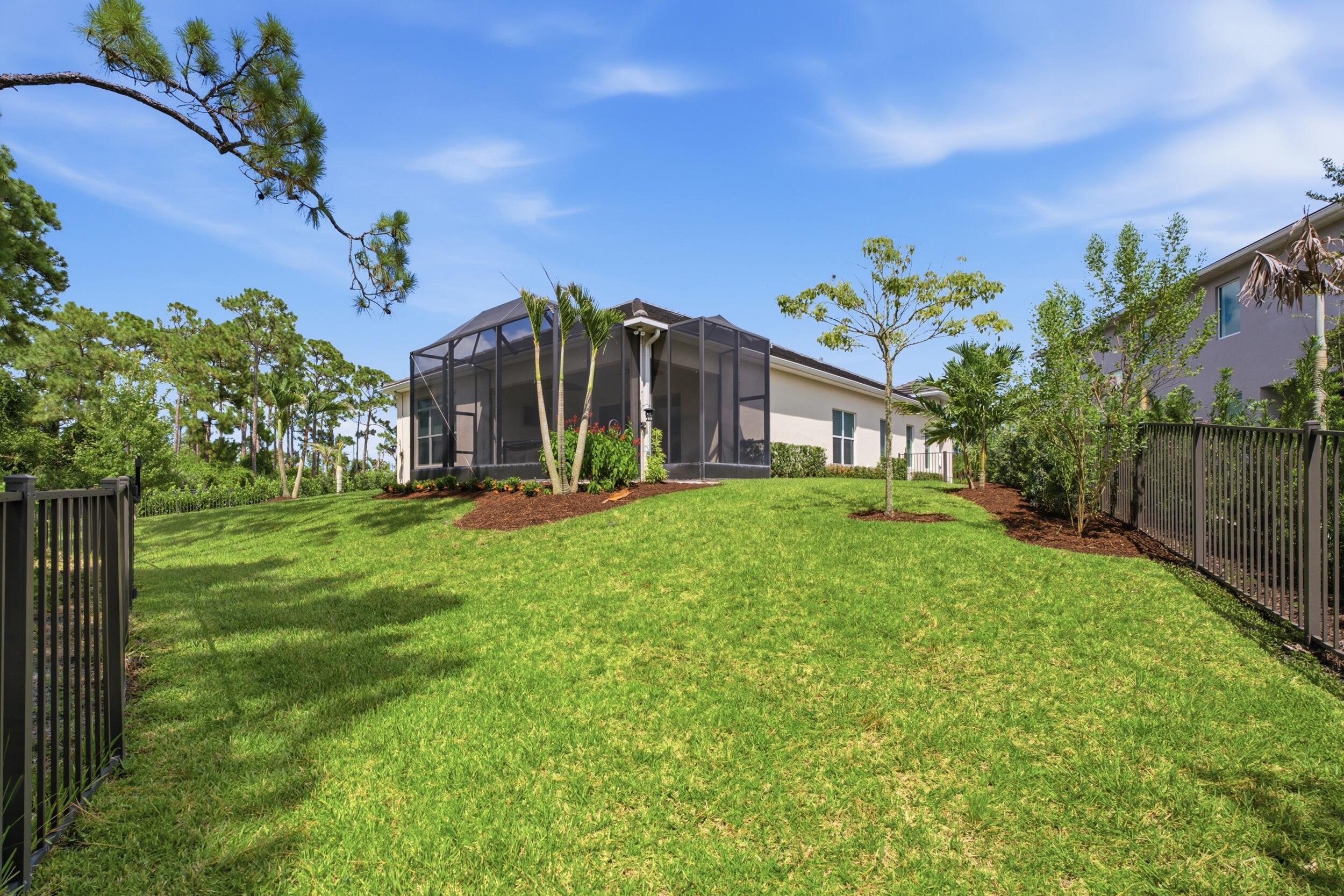 4590 SW ARDSLEY Drive