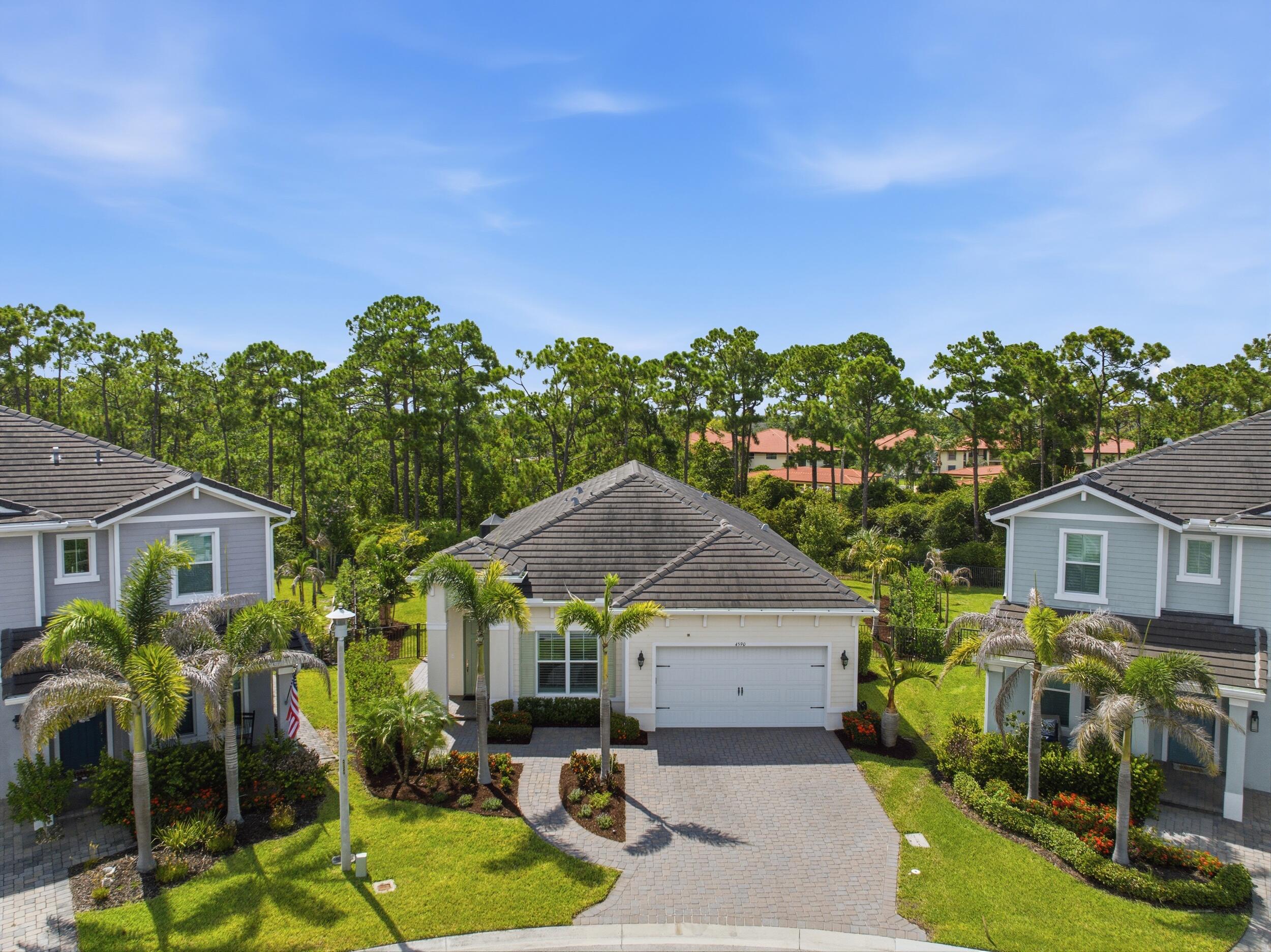 4590 SW ARDSLEY Drive