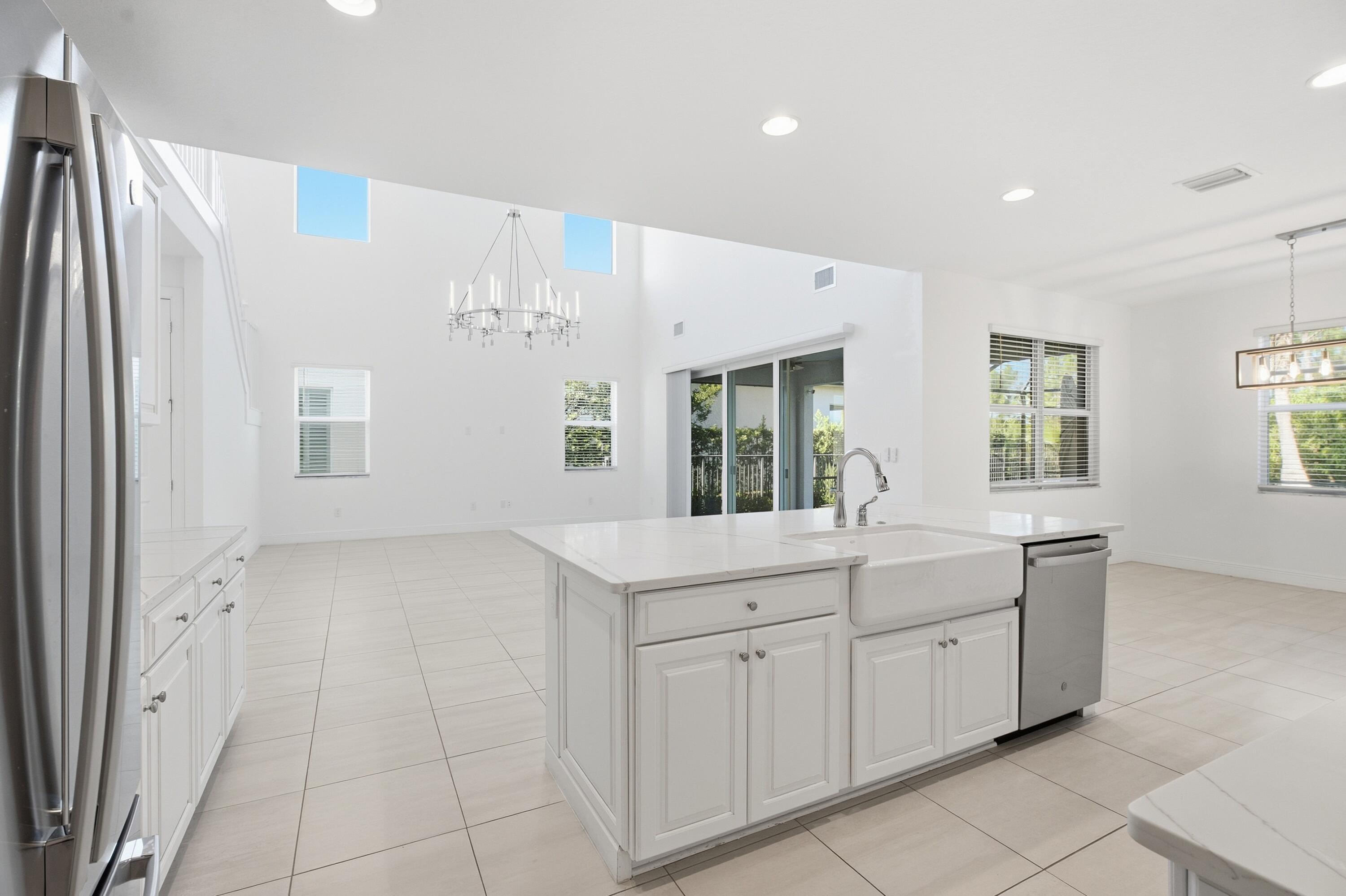 4764 SW BRIARWOOD Court