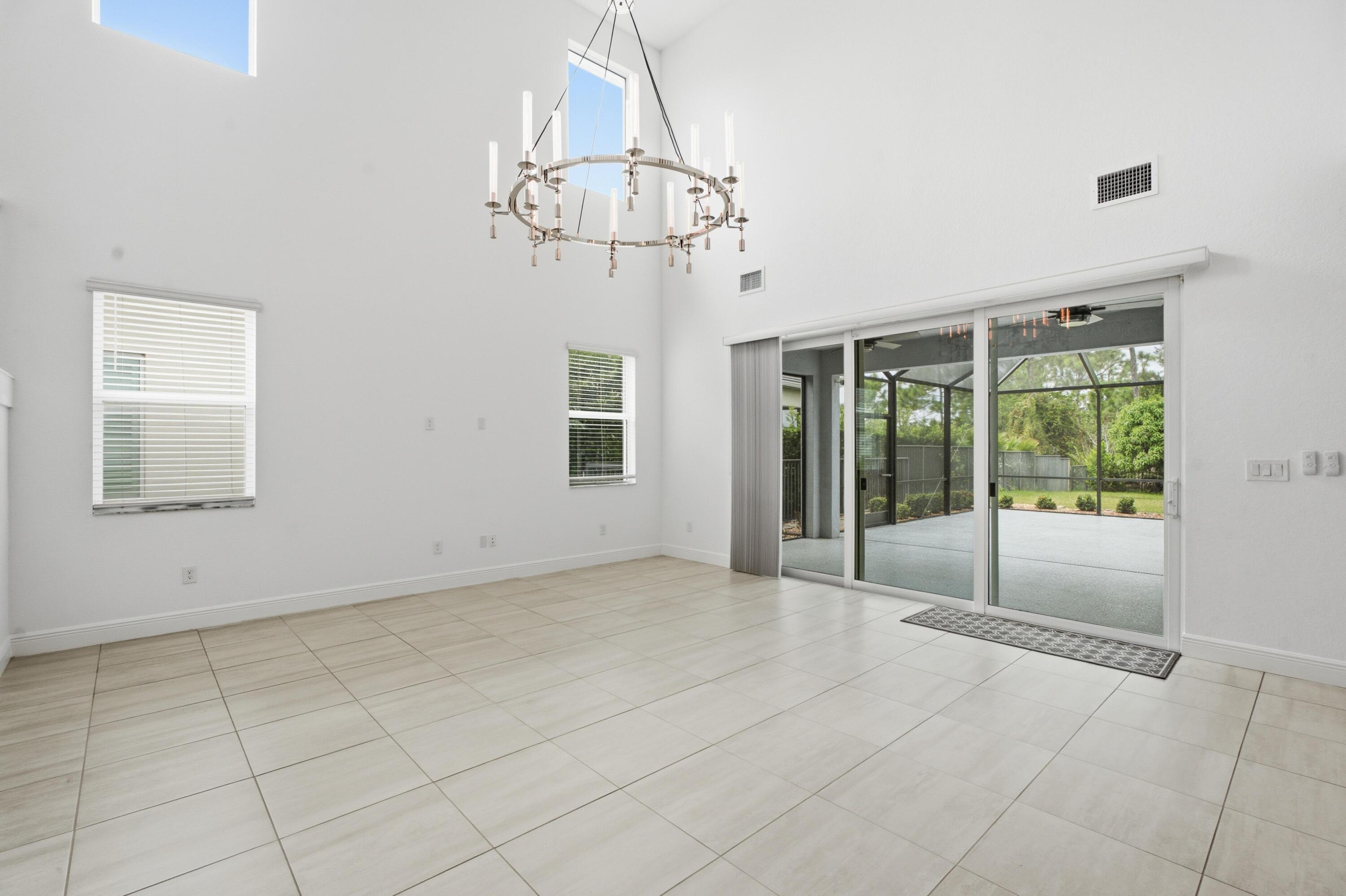 4764 SW BRIARWOOD Court