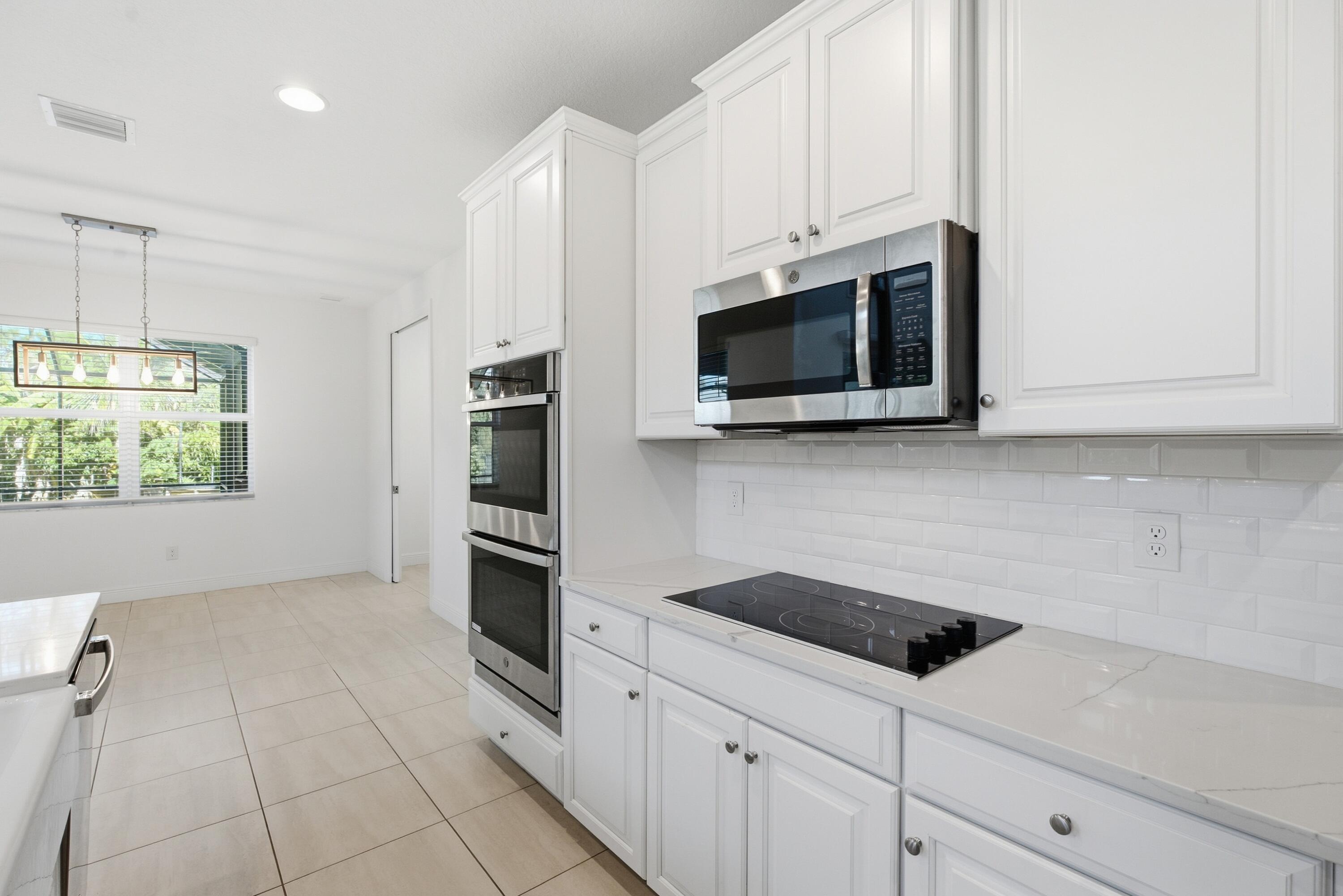 4764 SW BRIARWOOD Court